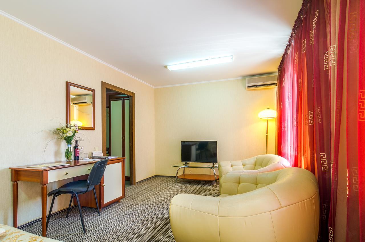 Raziotel Kryvyj Rih Eksteriør billede